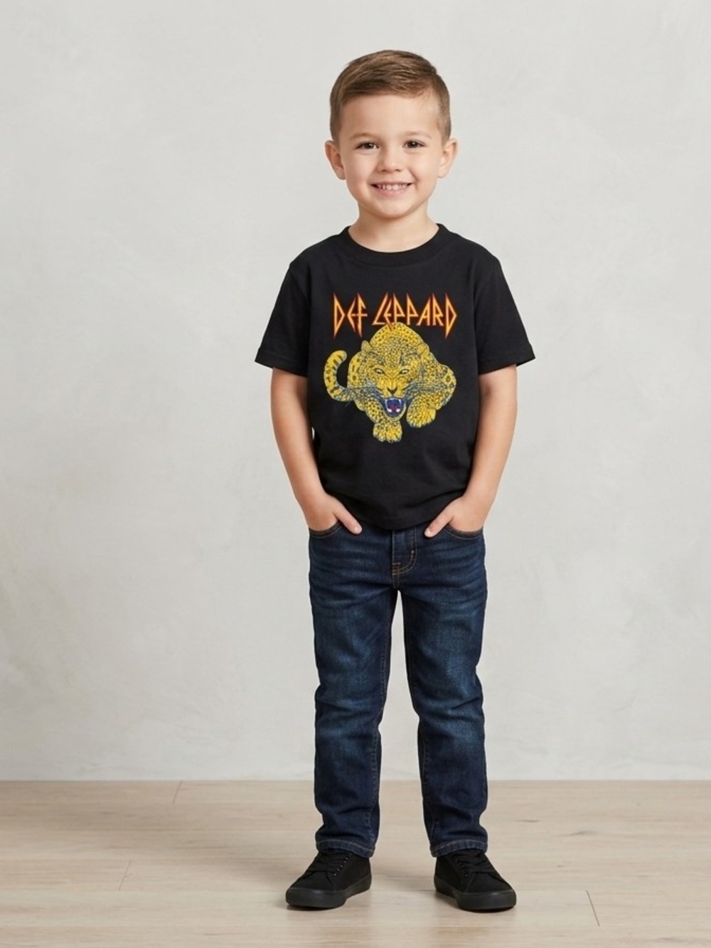 Def Leppard Graphic Band Black T-Shirt - Size 5
​